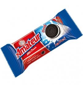 بسكويت الكاكاو الداكن المحشو بكريمة الحليب